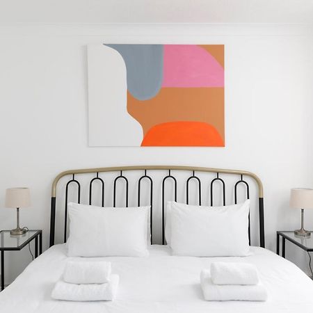 Beachside Retreat 2-Bedroom Gem With Free Private Parking & Outdoor Space Brighton Exteriör bild