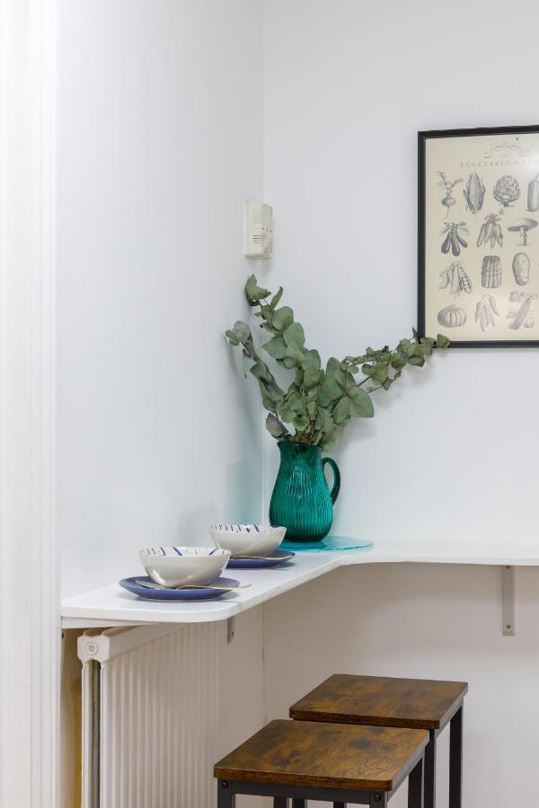 Beachside Retreat 2-Bedroom Gem With Free Private Parking & Outdoor Space Brighton Exteriör bild