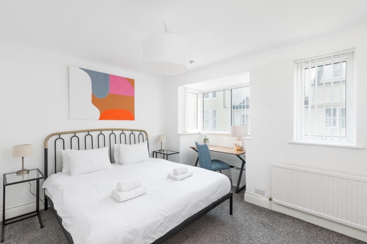 Beachside Retreat 2-Bedroom Gem With Free Private Parking & Outdoor Space Brighton Exteriör bild