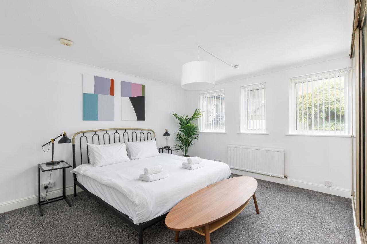 Beachside Retreat 2-Bedroom Gem With Free Private Parking & Outdoor Space Brighton Exteriör bild